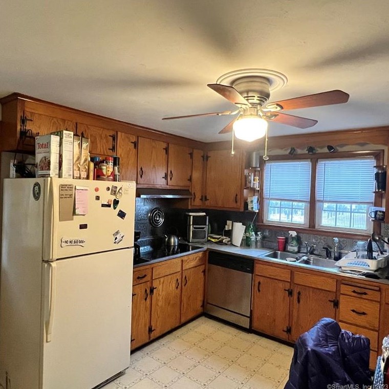 151 Smalley, New Britain, CT 06051