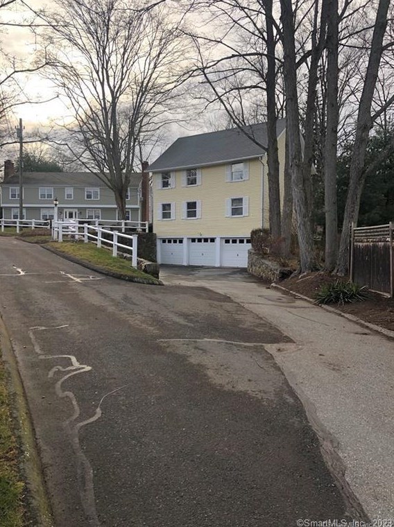 38 N Main St #13, Essex, CT 06426