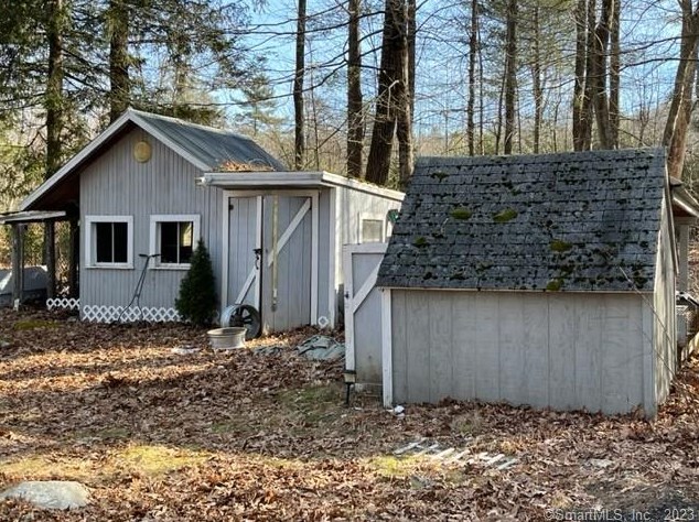704 Crystal Lake Rd, Tolland, CT 06084