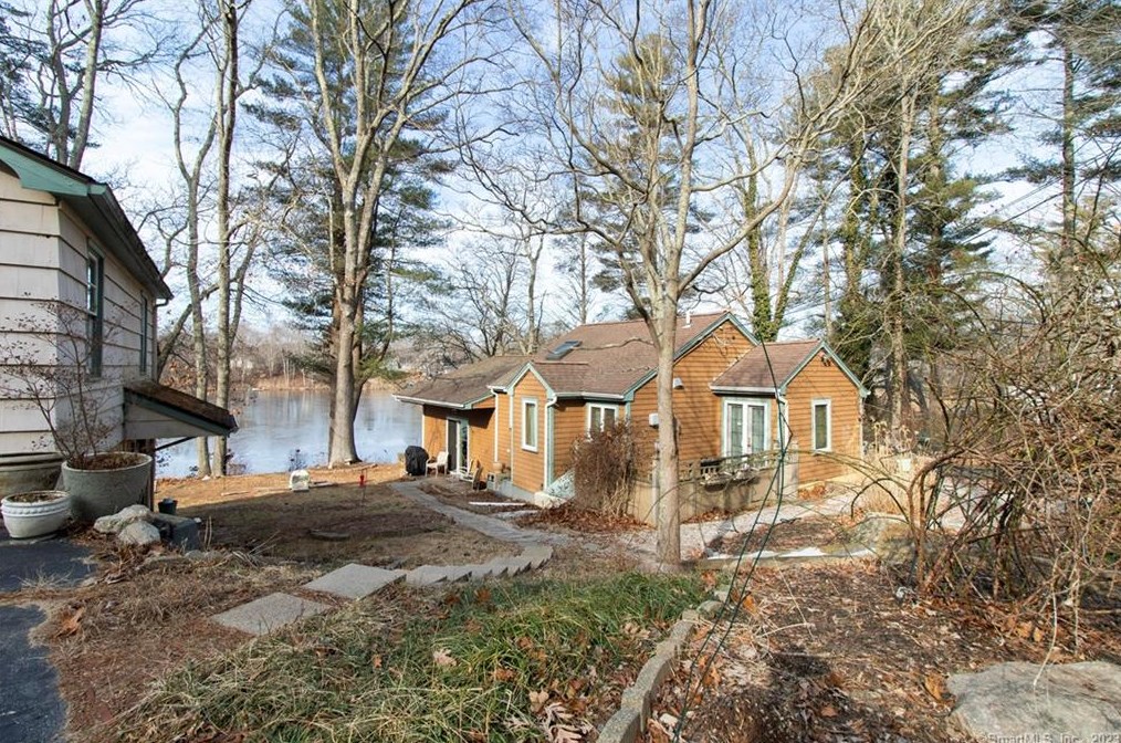 35 Boughton Rd, Lyme, CT 06371