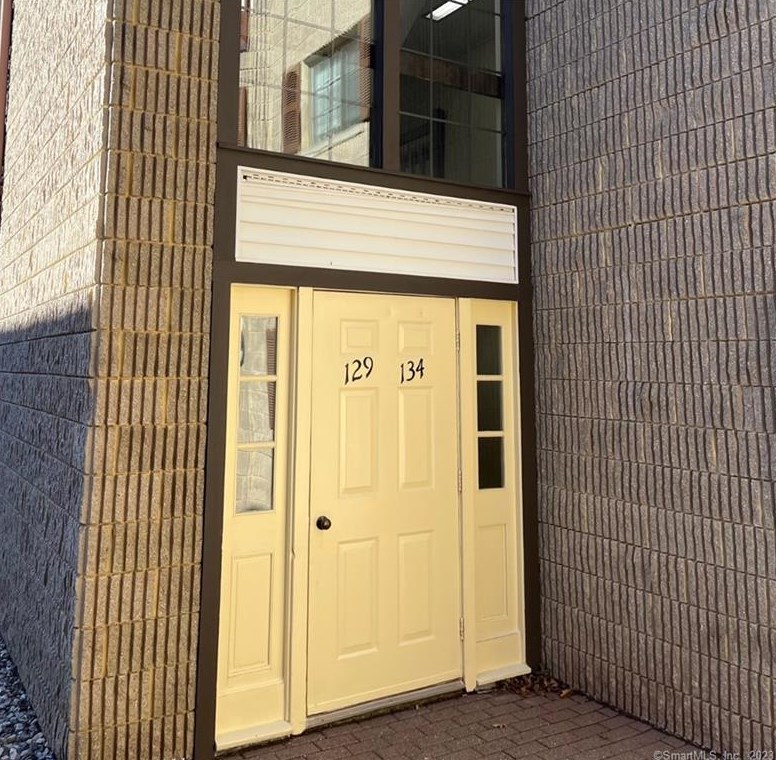 181 Loomis Dr #133, Hartford, CT 06107