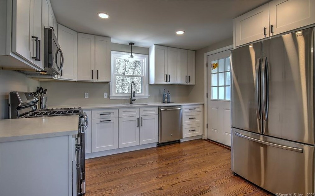 62 Prospect Place Ext, New Haven CT  06512-3741 exterior