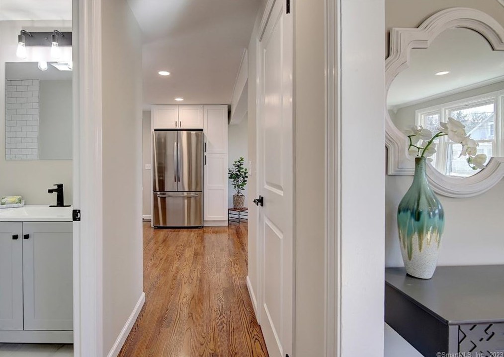 62 Prospect Place Ext, New Haven CT  06512-3741 exterior