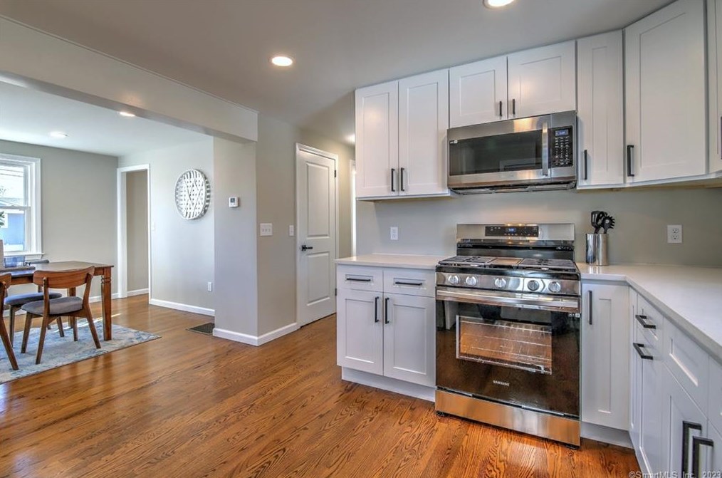 62 Prospect Place Ext, New Haven CT  06512-3741 exterior
