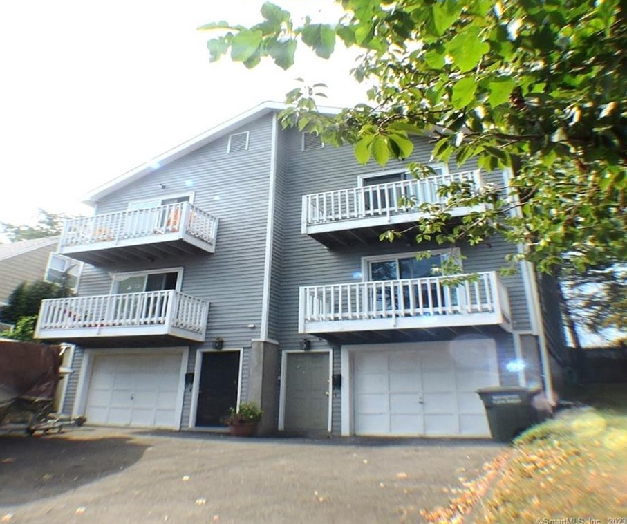 47 Beachview Ave, Bridgeport, CT 06605