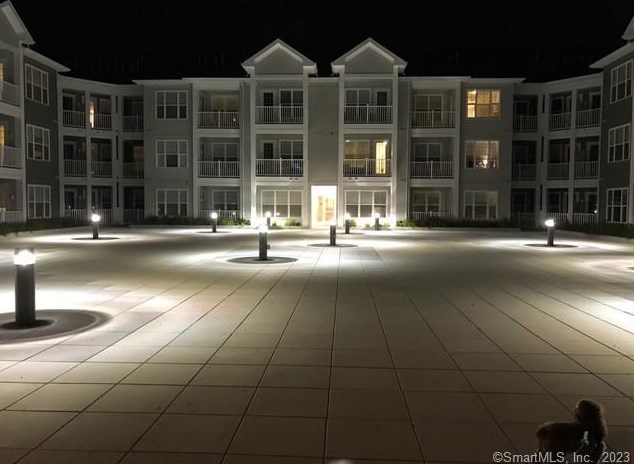 398-a Federal Rd #310, Brookfield Center, CT 06804
