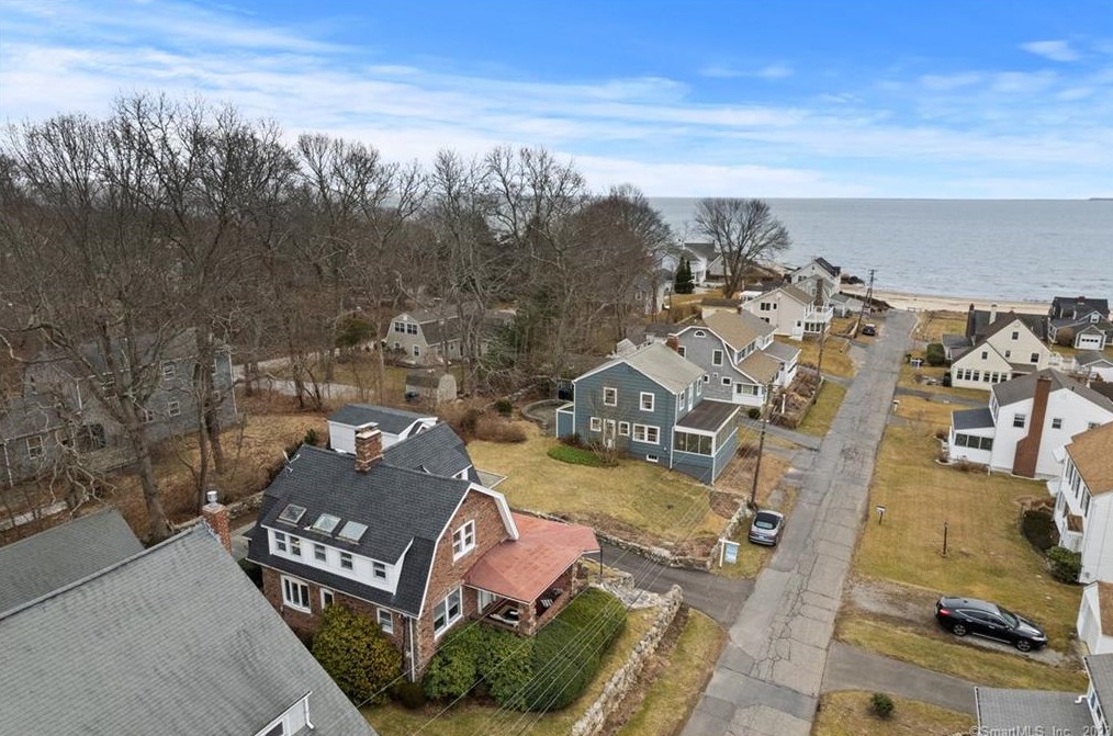 50 Billow Rd, Lyme, CT 06371