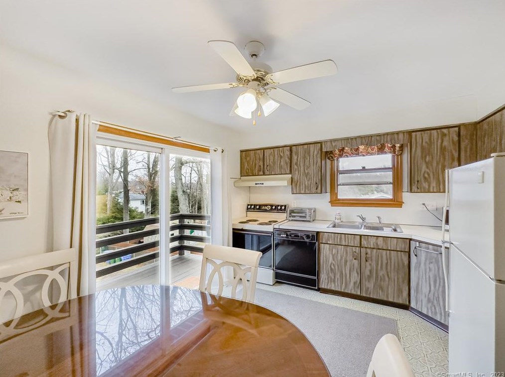 463 Pierpont Rd, Waterbury, CT 06705