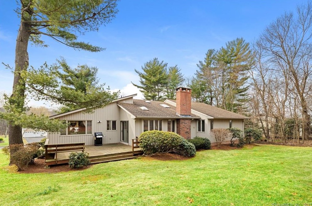 35 Mohegan, Wapping, CT 06074