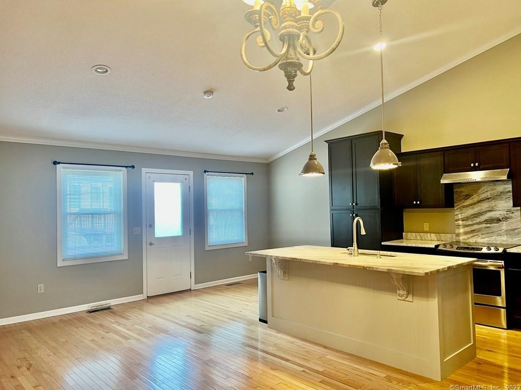 584 S Farms Ter Unit 584, Southington, CT
