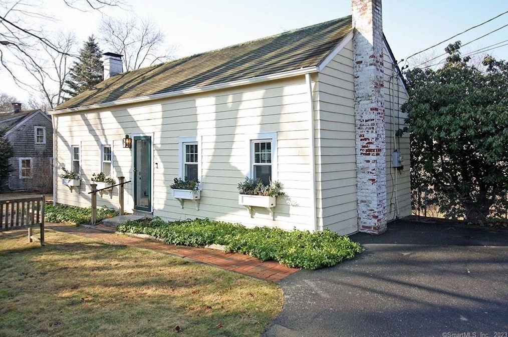 56 Sill Ln, Lyme, CT 06371