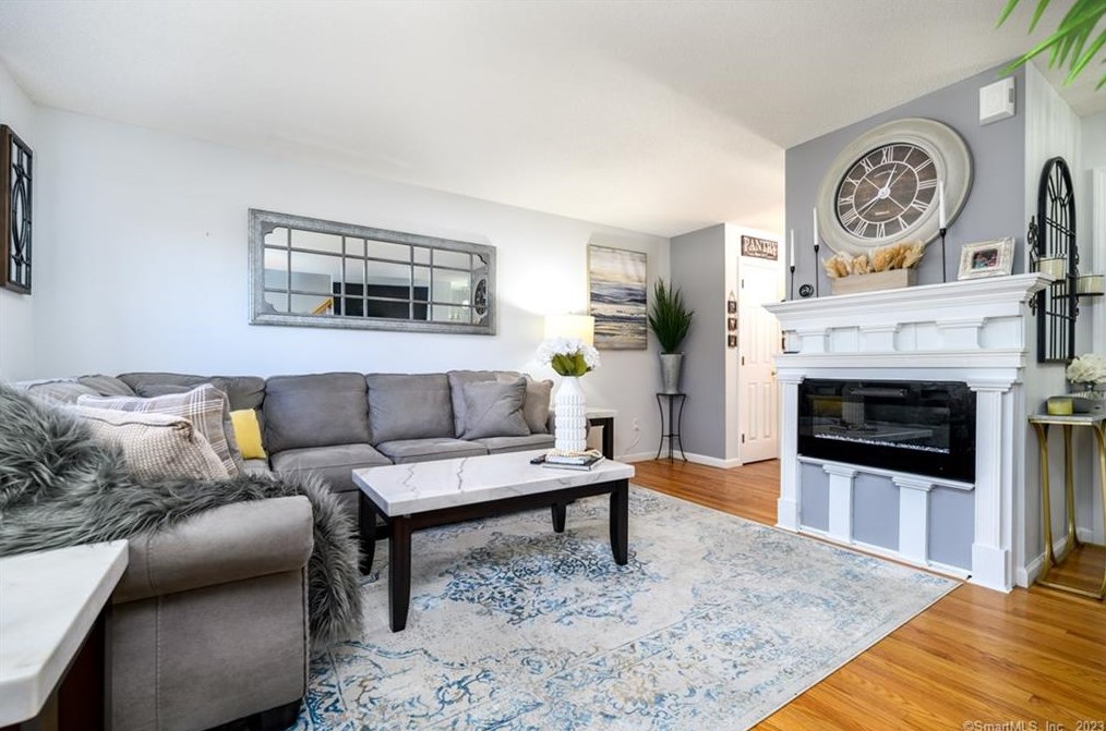 111 Taft Point #4, Waterbury, CT 06708