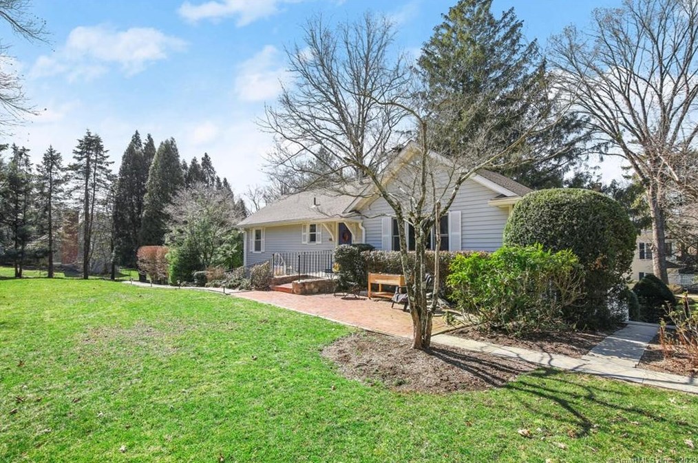 8 Cross Hwy #b, Westport, CT