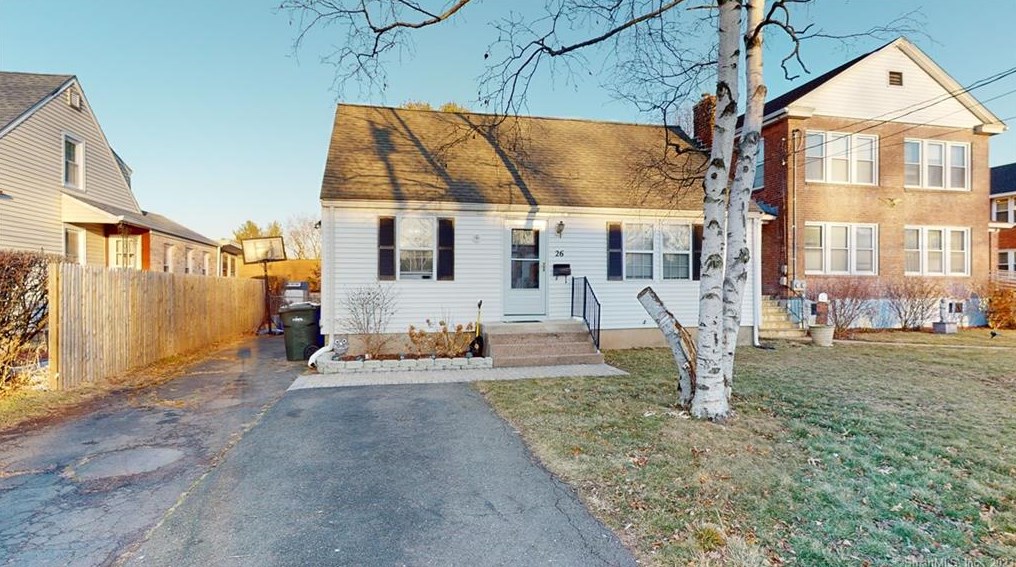 26 Highview Ave, Hartford, CT 06109-1709