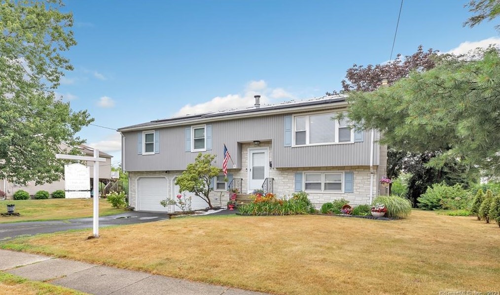 151 Seabreeze Ave, Milford, CT 06460