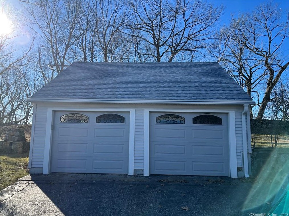 20 Summit St, Derby, CT 06418