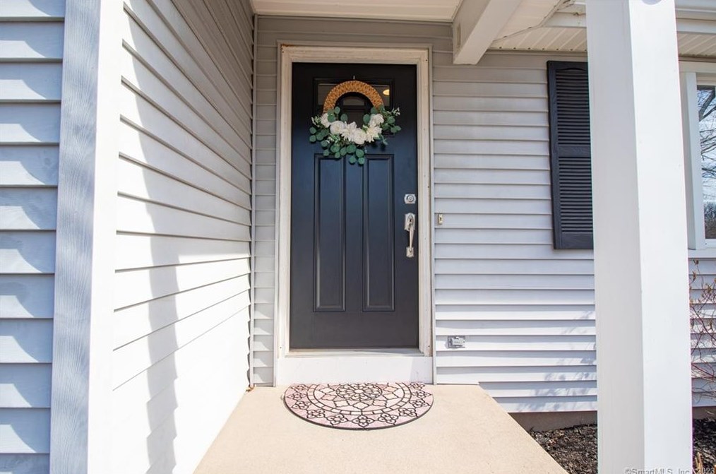 75 Reussner Rd, Southington, CT 06489