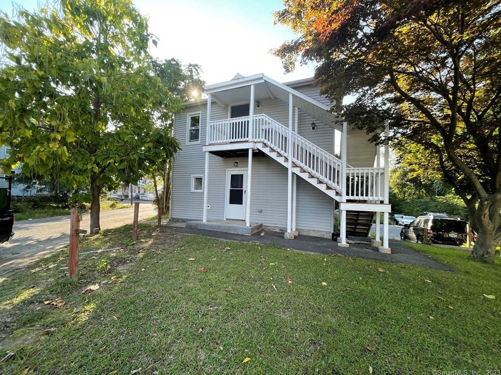 75 Grove St #1, Ansonia, CT 06401