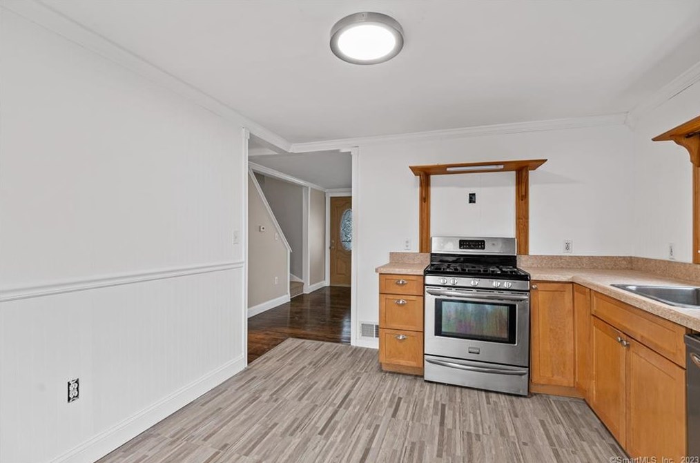 23 Foote Rd, New Haven CT  06512-2504 exterior