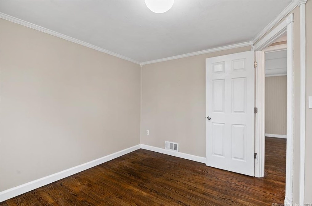 23 Foote Rd, New Haven CT  06512-2504 exterior