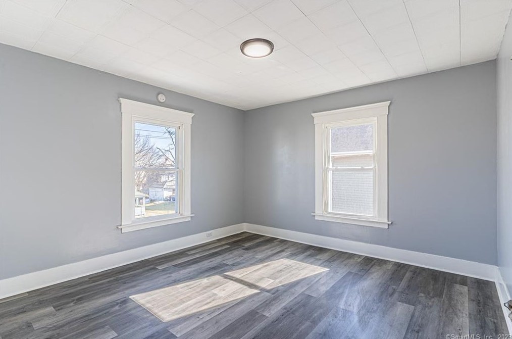 346 1st Ave, New Haven CT  06516-3812 exterior