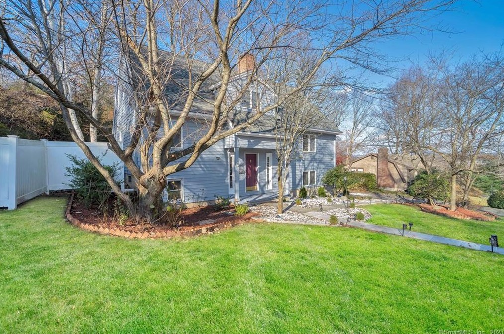 219 Robinwood Rd, Waterbury, CT 06708