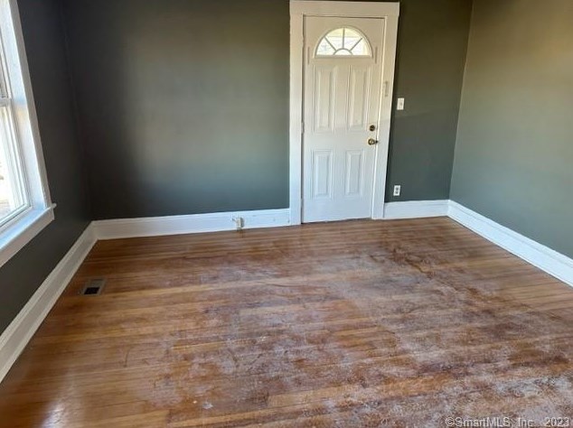 5 Flower St #1st Floor, Middletown, CT 06457