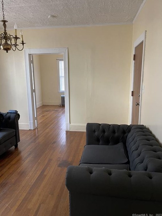 587 Blue Hills Ave, Hartford CT  06112-1205 exterior