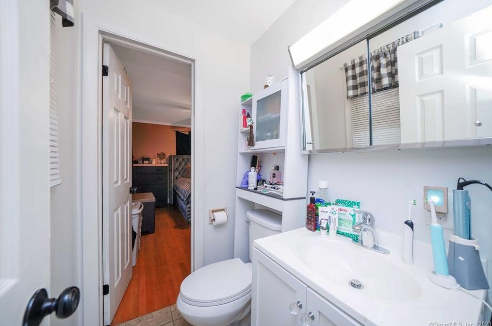 141 Yantic Ln, Norwich CT  06360-1455 exterior