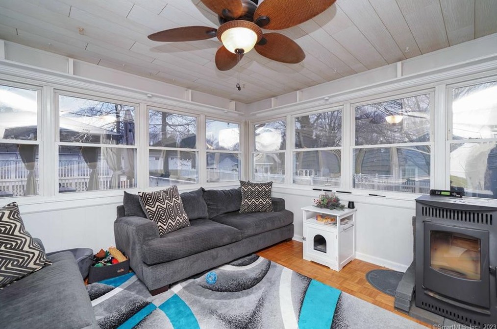 141 Yantic Ln, Norwich CT  06360-1455 exterior