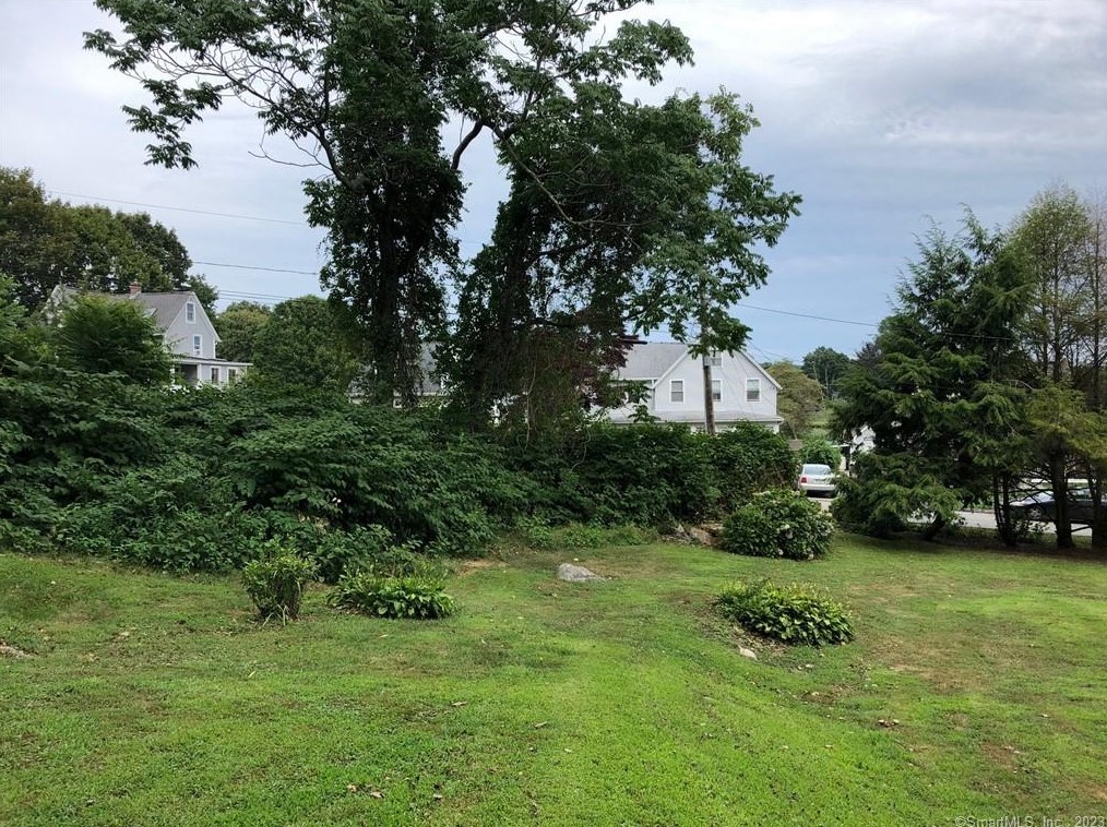 50 Borodell Ave, Mystic CT  06355-3058 exterior