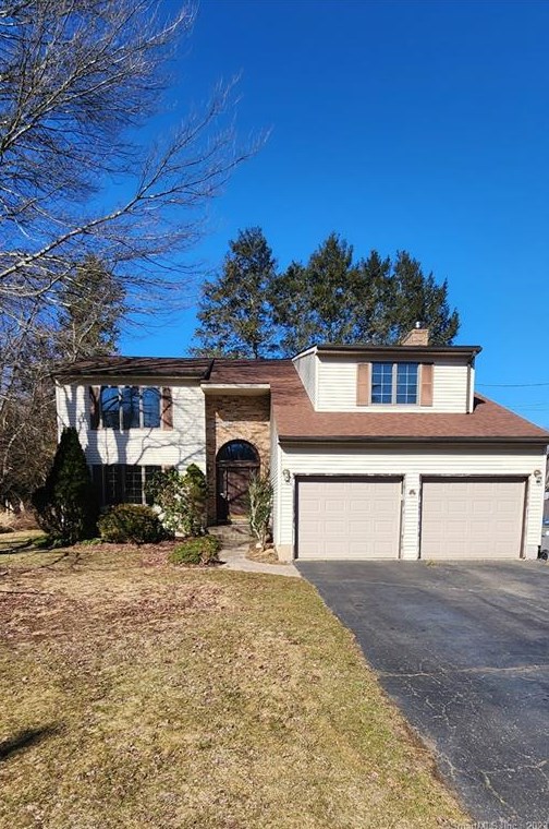 36 Oak Grove St, Manchester, CT 06040