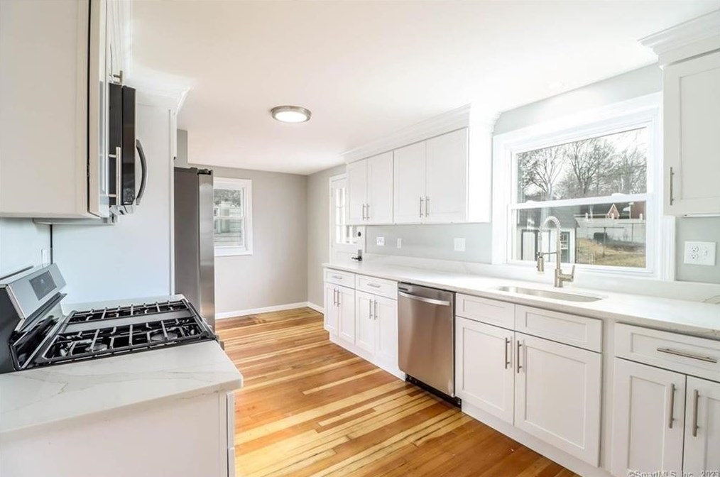 87 Hall Ave, Meriden, CT 06450-7714