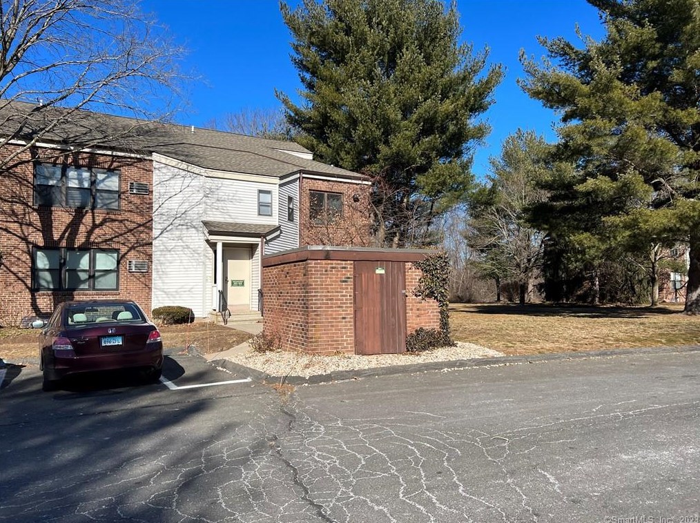 108 Wellington Dr #108, Farmington, CT 06032