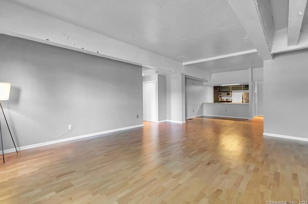 1 Front St #7, New Haven, CT 06513