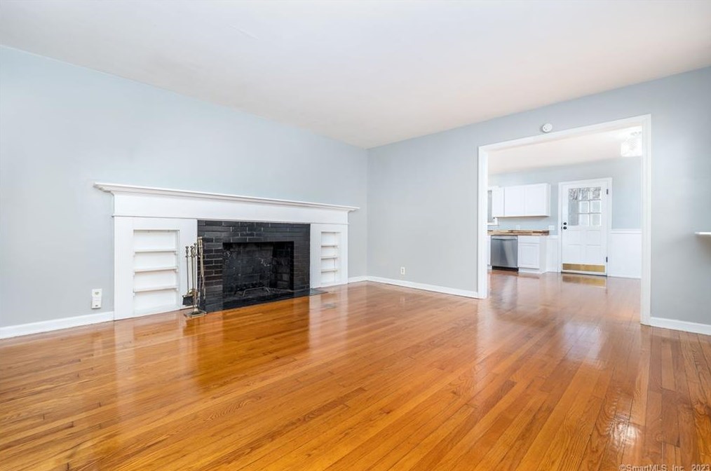 325 Woodbridge Rd, Coventry, CT 06238