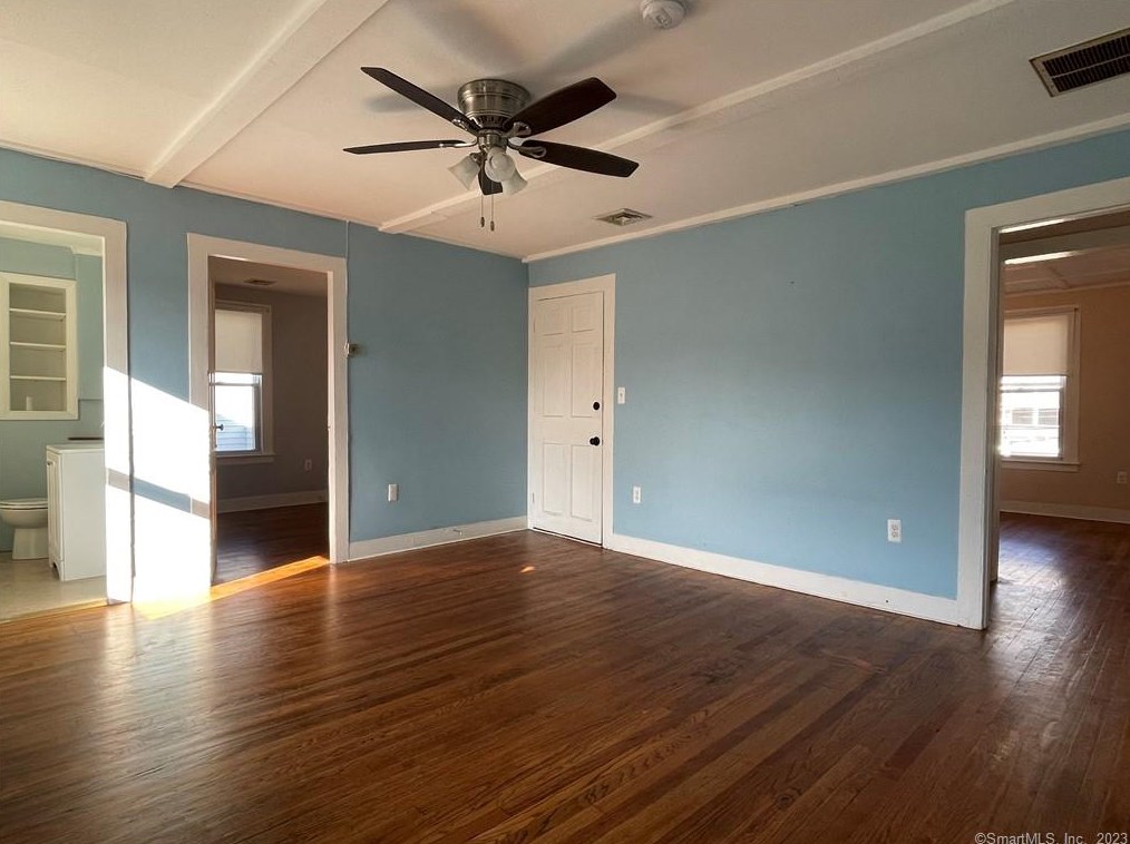 18 S 1st St #2, Meriden, CT 06451