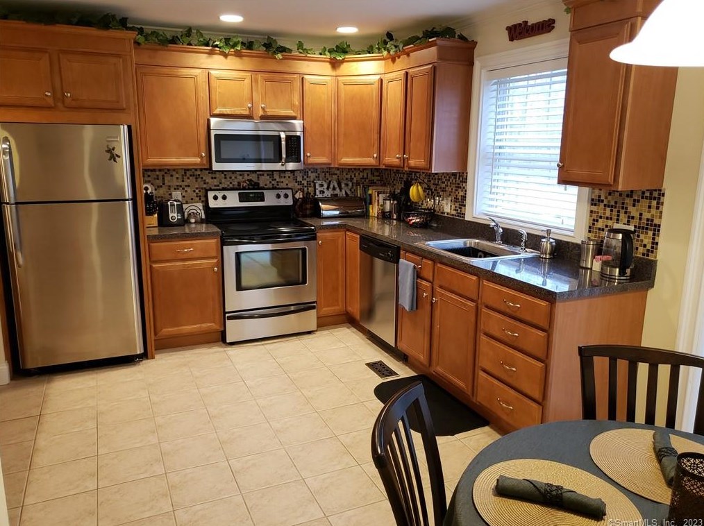 86 Otrobando Ave #6, Norwich, CT 06360