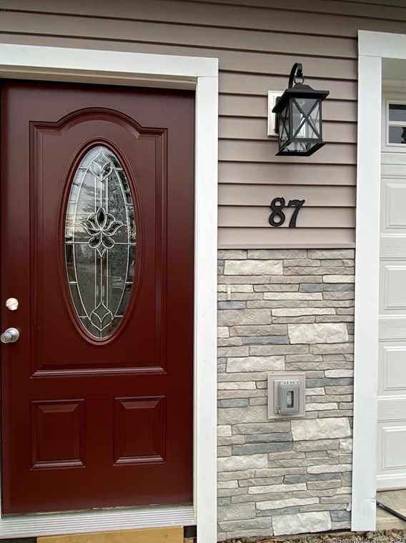 87 Pinehurst Ave, New Britain, CT 06053