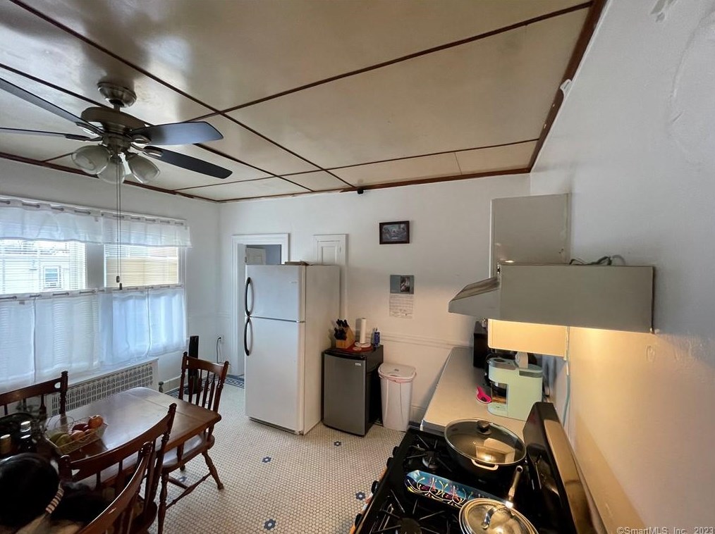 68 Cottage St #2, Derby, CT 06418
