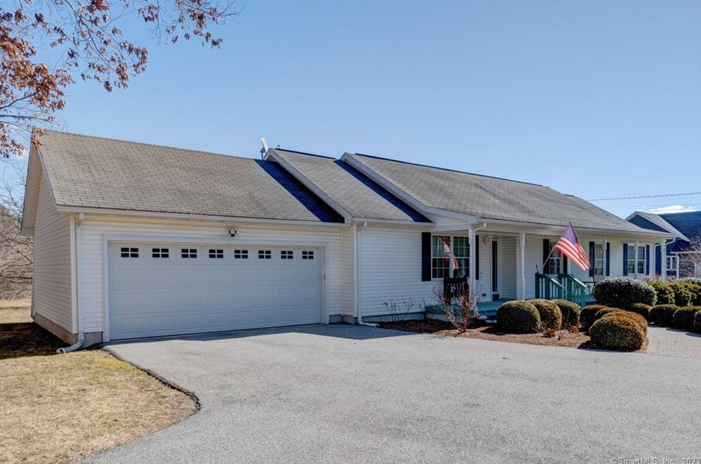 64 Anna Maria Ln, North Windham, CT 06280 exterior