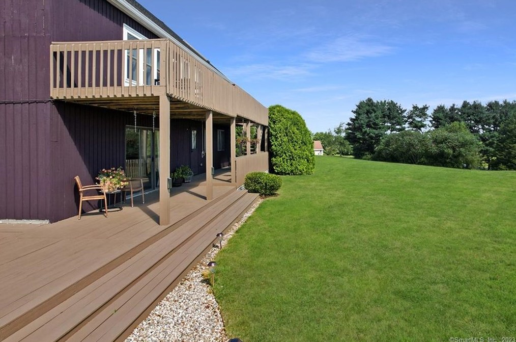 57 Bayview Cir, Watertown CT  06795-1328 exterior
