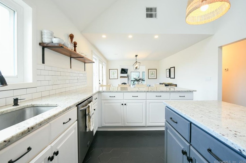 57 Bayview Cir, Watertown CT  06795-1328 exterior