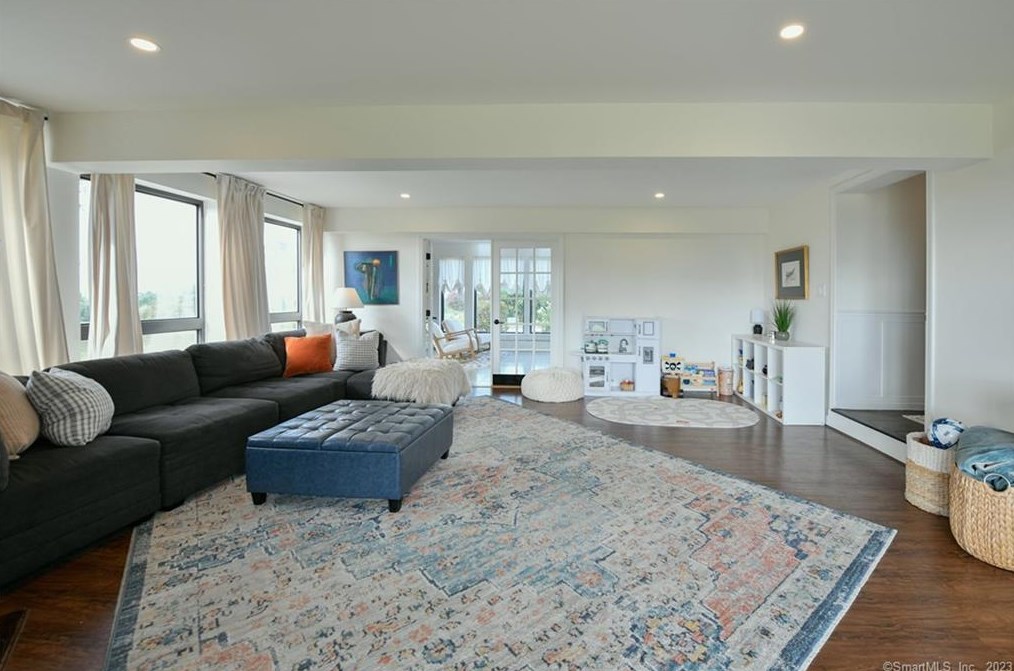 57 Bayview Cir, Watertown CT  06795-1328 exterior