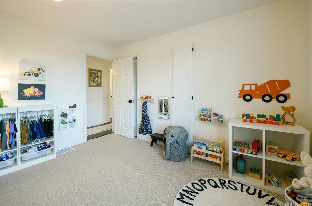 57 Bayview Cir, Watertown CT  06795-1328 exterior