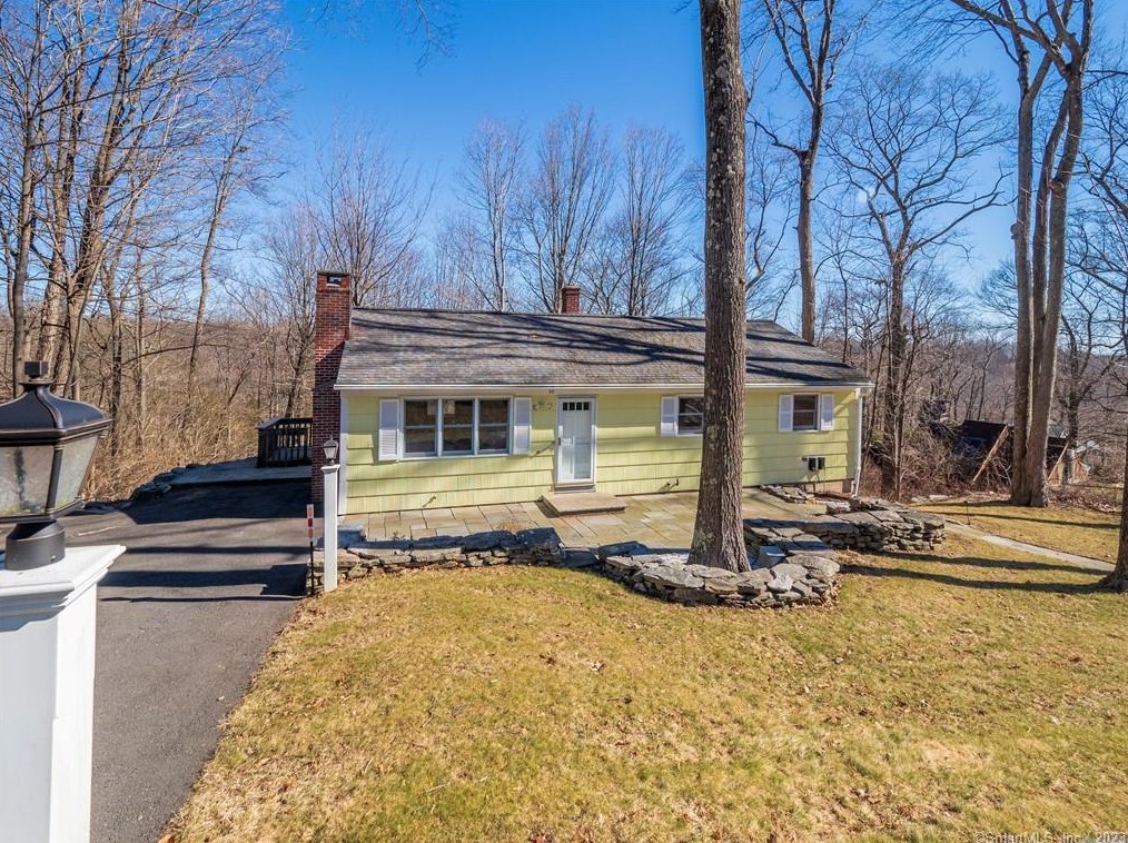 36 Split Level Rd, Ridgefield, CT 06877