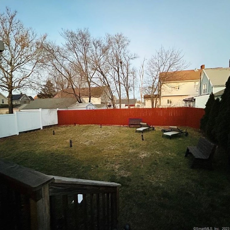 367 Peck Ave, New Haven, CT 06516
