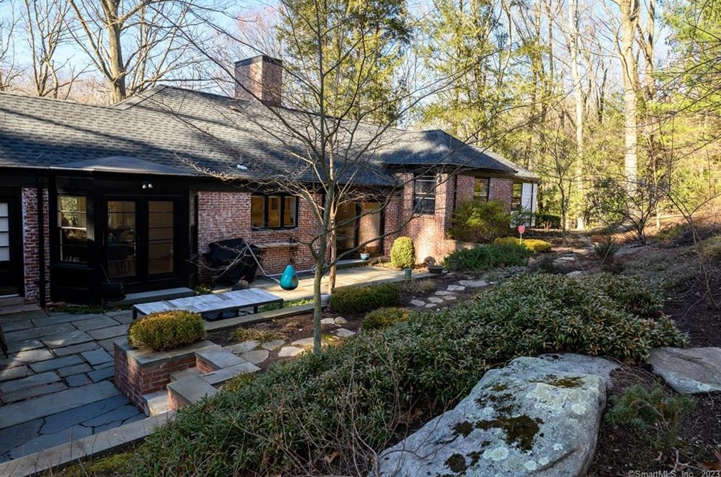 146 Hartford Tpke, New Haven, CT 06517