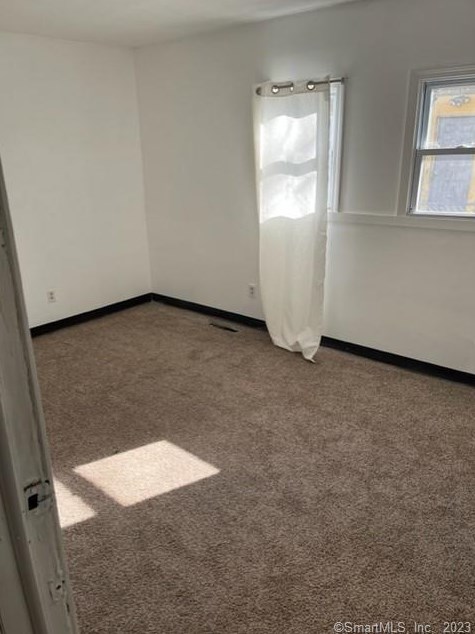 27 Cooke St #1, Waterbury, CT 06710
