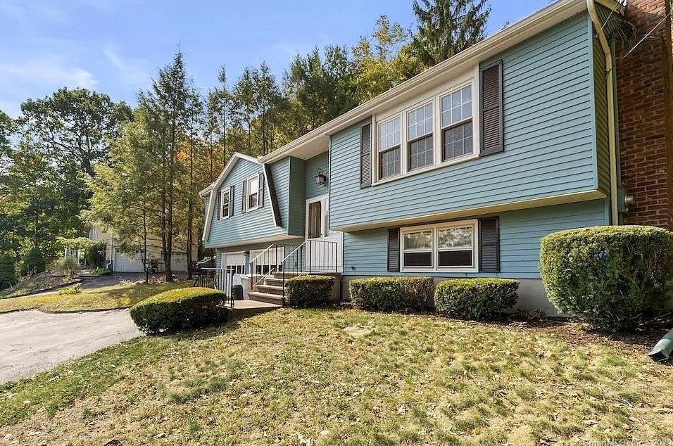 124 Holley Rd, Bristol, CT 06010